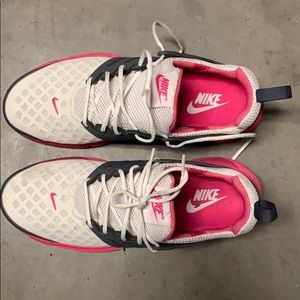 Nike women’s - hardly worn